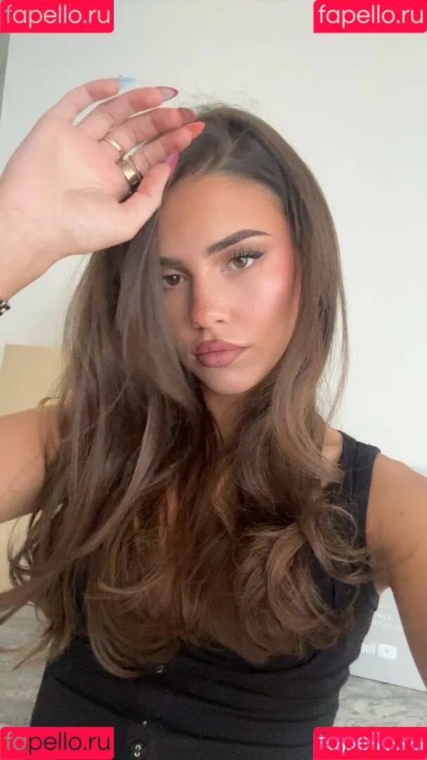 Leah Halton / leahhalton Onlyfans Photo Gallery 