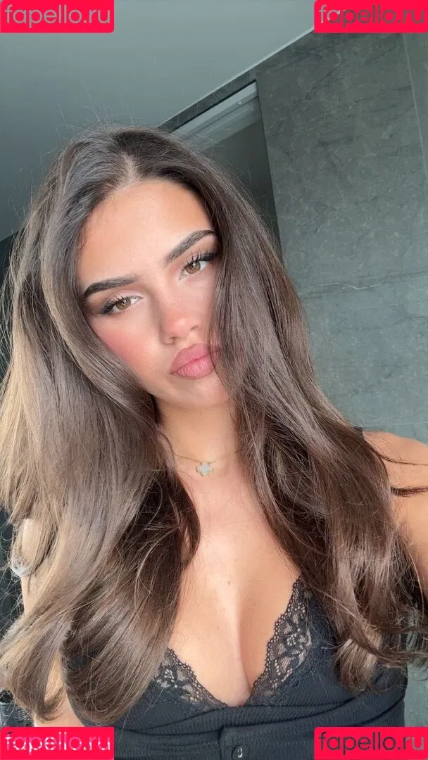 Leah Halton / leahhalton Onlyfans Photo Gallery 