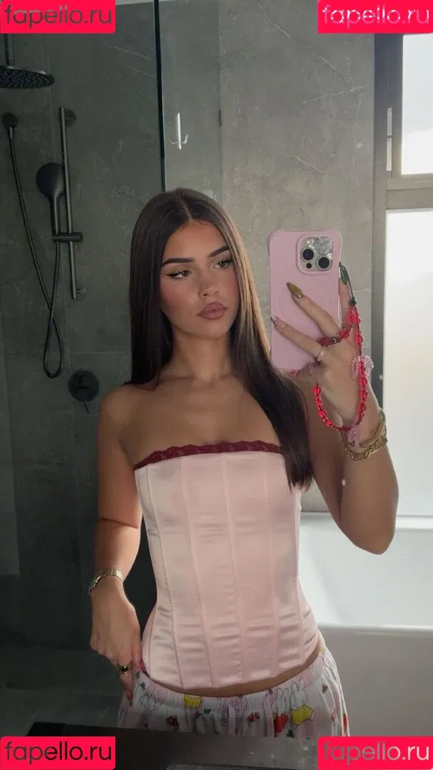 Leah Halton / leahhalton Onlyfans Photo Gallery 