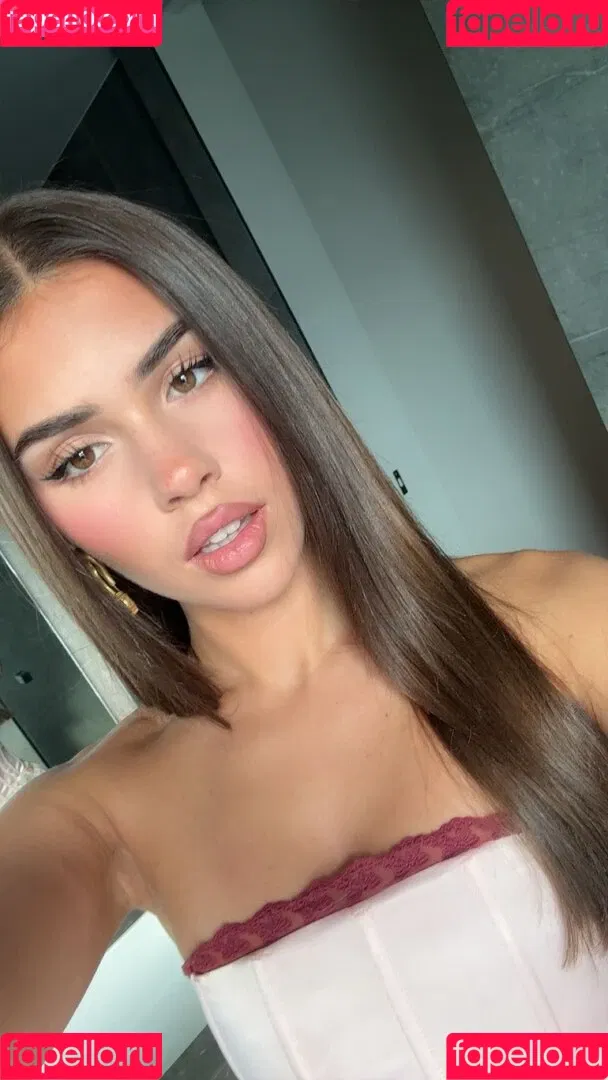 Leah Halton / leahhalton Onlyfans Photo Gallery 