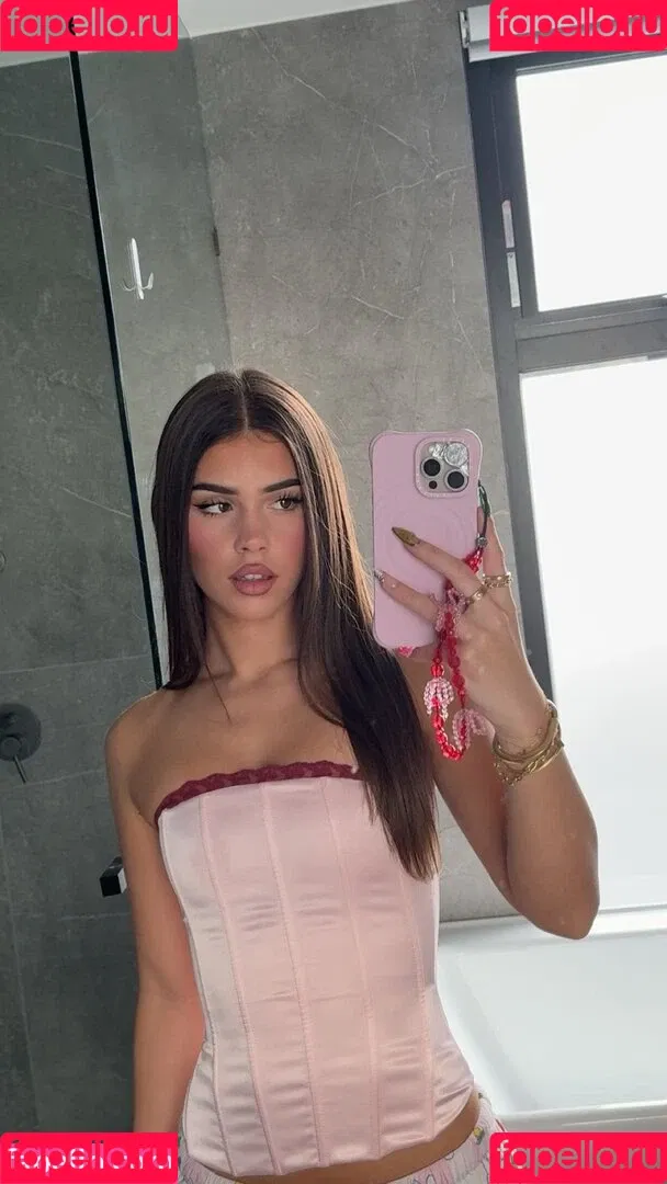 Leah Halton / leahhalton Onlyfans Photo Gallery 