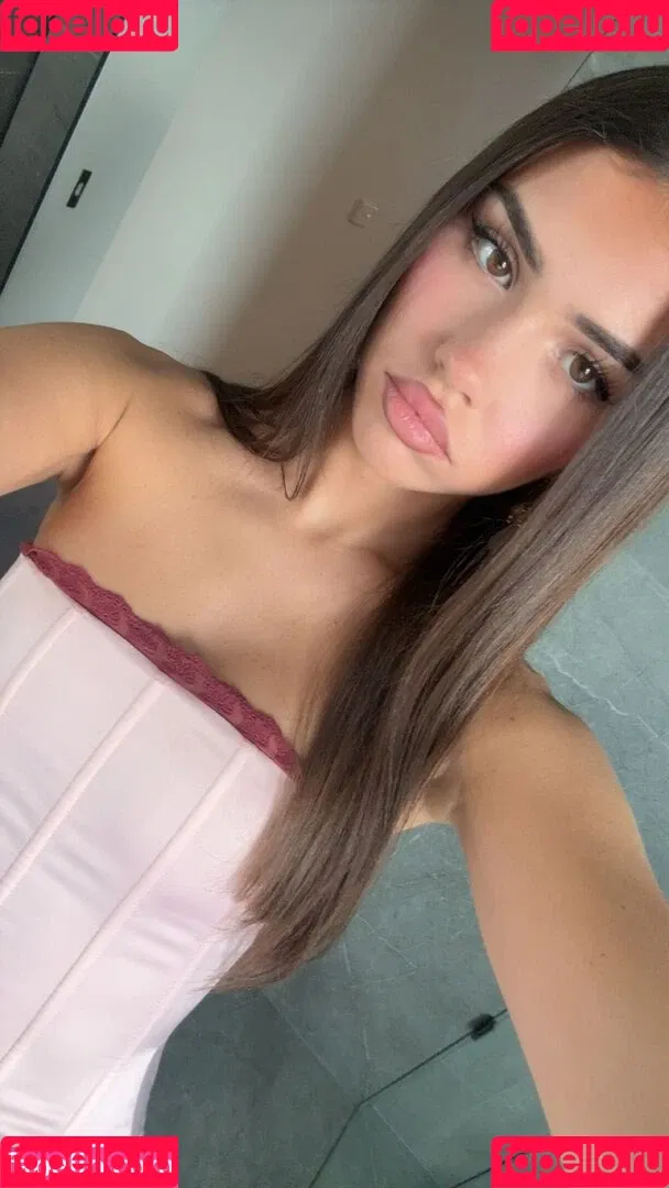 Leah Halton / leahhalton Onlyfans Photo Gallery 