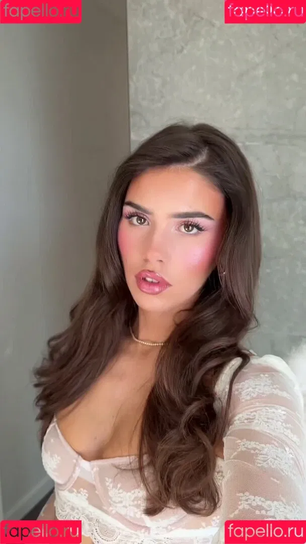 Leah Halton / leahhalton Onlyfans Photo Gallery 