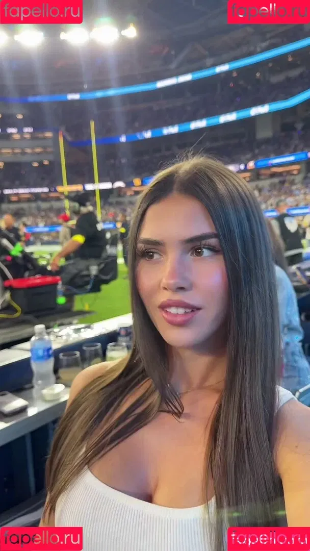 Leah Halton / leahhalton Onlyfans Photo Gallery 