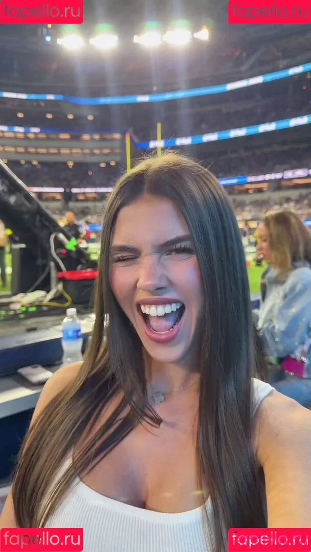 Leah Halton / leahhalton Onlyfans Photo Gallery 