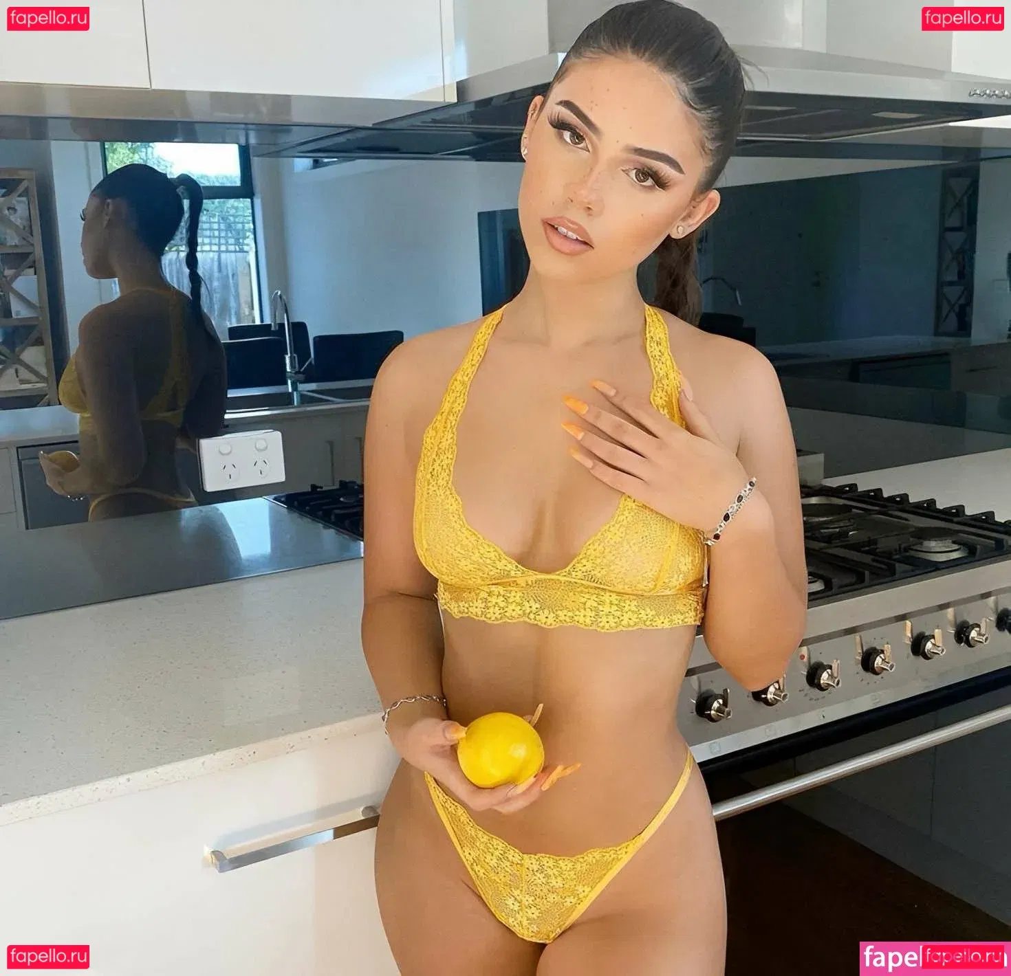 Leah Halton / leahhalton Onlyfans Photo Gallery 