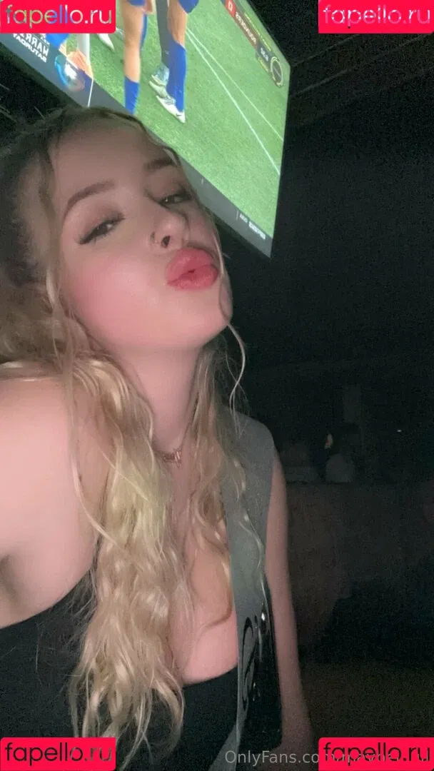 https: / maybejuull Onlyfans Photo Gallery 