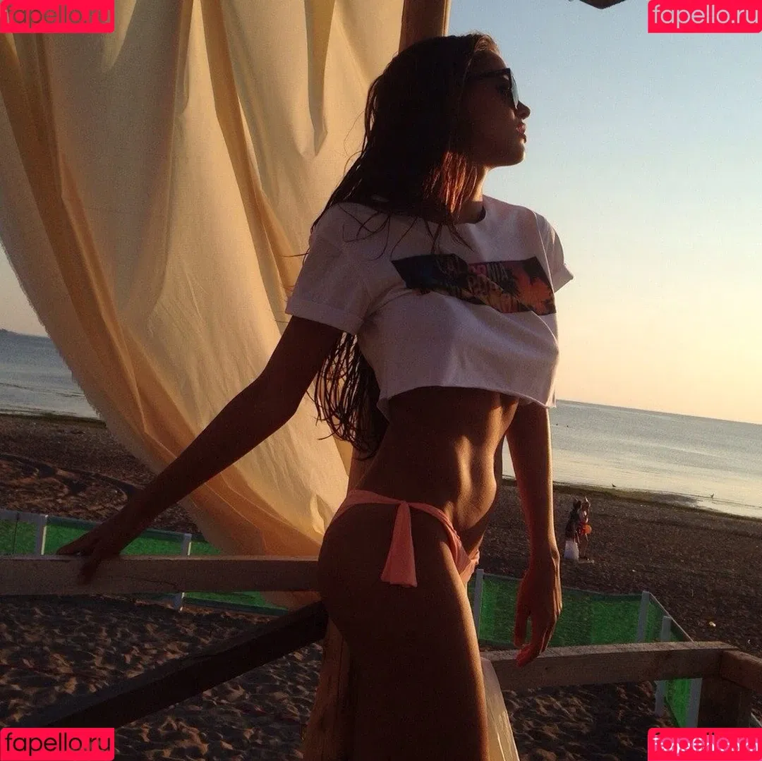 Viki odintcova / mavrinmag / viki_odintcova Onlyfans Photo Gallery 