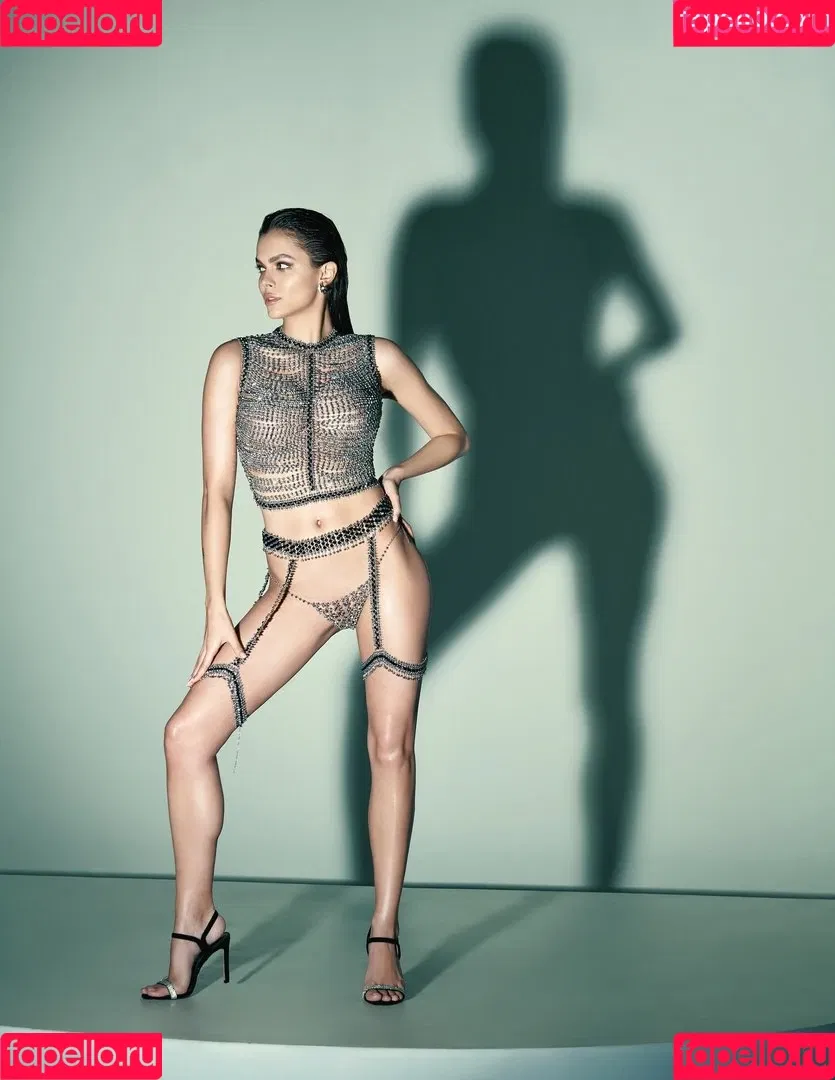 Viki odintcova / mavrinmag / viki_odintcova Onlyfans Photo Gallery 