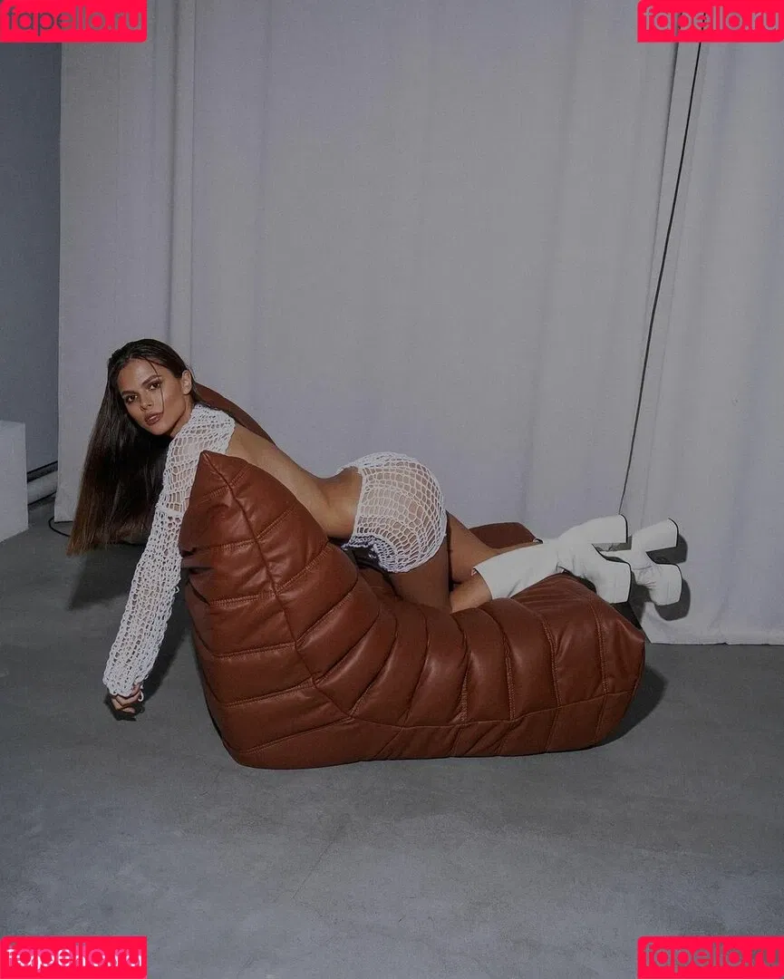 Viki odintcova / mavrinmag / viki_odintcova Onlyfans Photo Gallery 