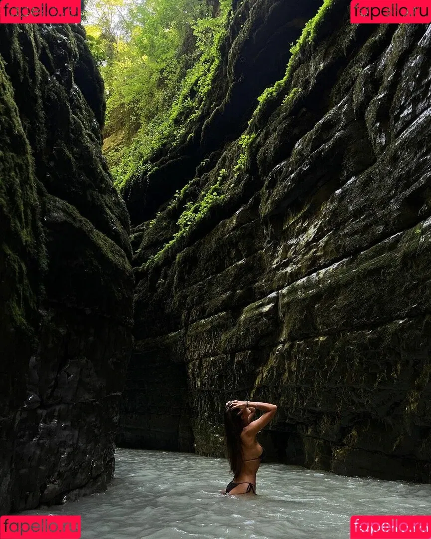 Viki odintcova / mavrinmag / viki_odintcova Onlyfans Photo Gallery 