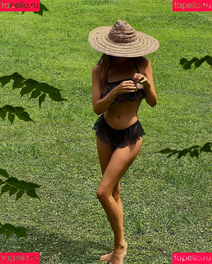 Viki odintcova / mavrinmag / viki_odintcova Onlyfans Photo Gallery 