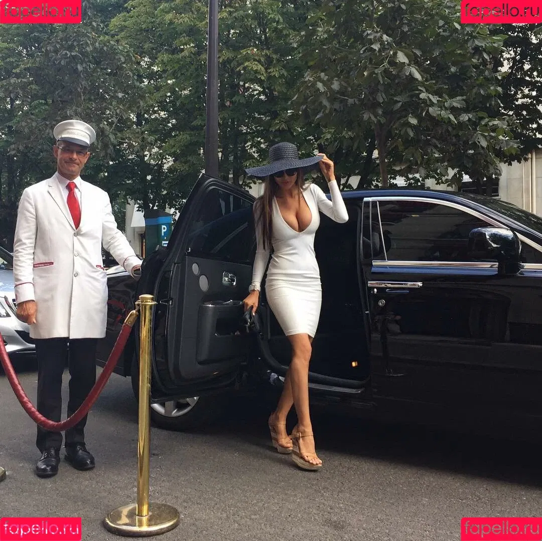 Viki odintcova / mavrinmag / viki_odintcova Onlyfans Photo Gallery 