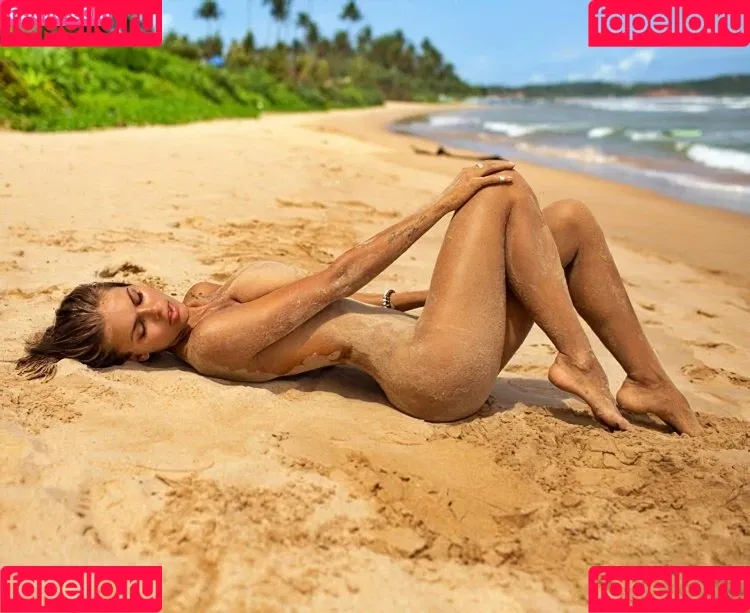 Viki odintcova / mavrinmag / viki_odintcova Onlyfans Photo Gallery 