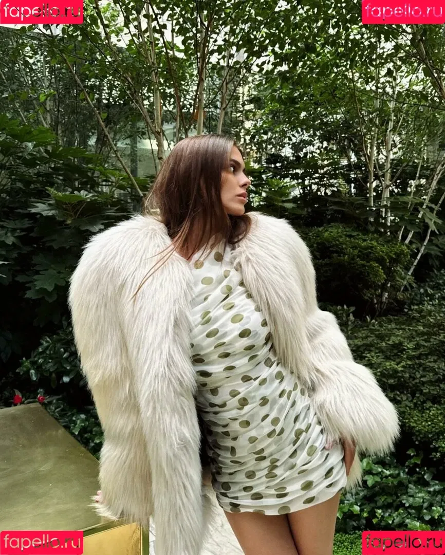 Viki odintcova / mavrinmag / viki_odintcova Onlyfans Photo Gallery 