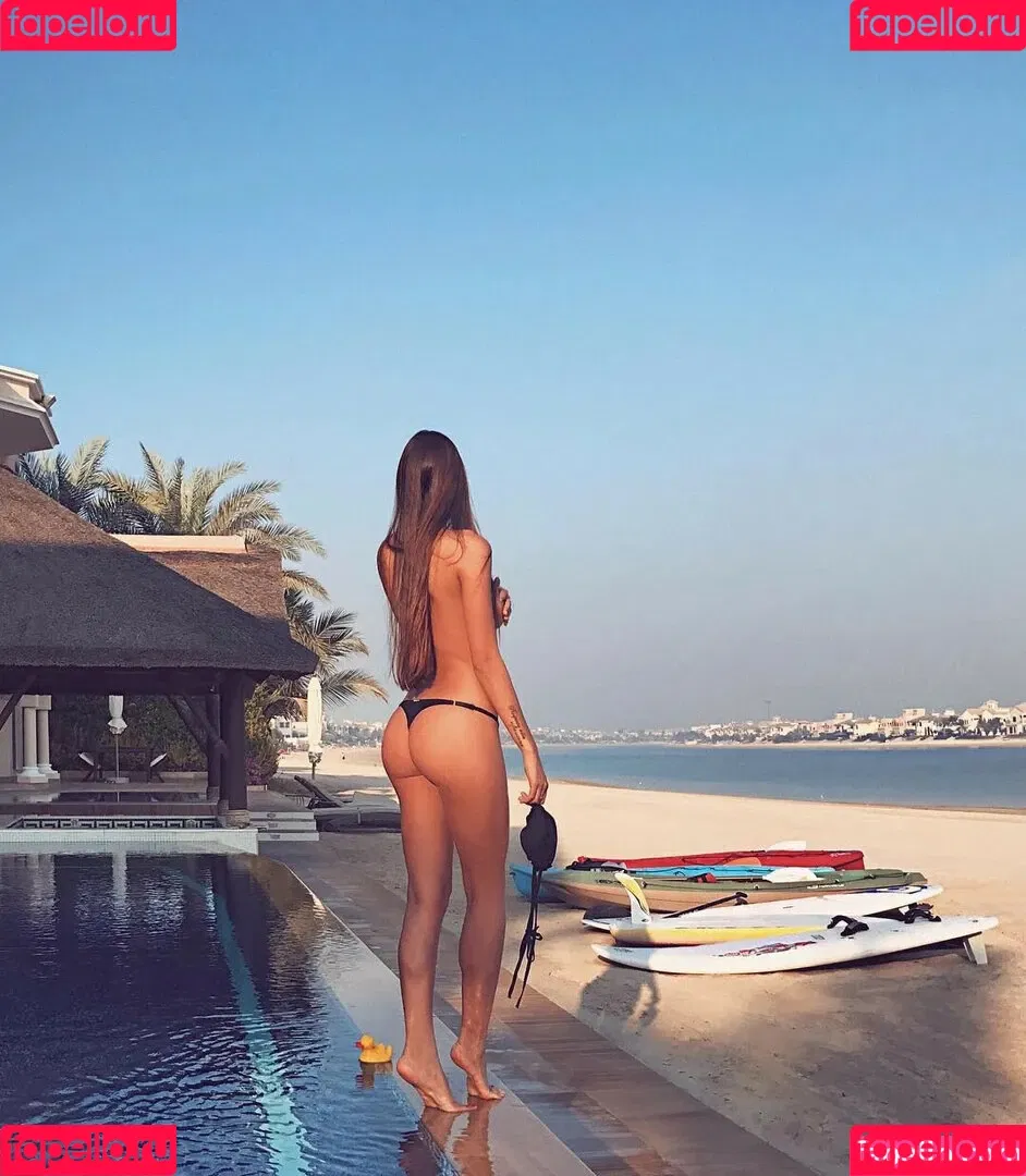 Viki odintcova / mavrinmag / viki_odintcova Onlyfans Photo Gallery 