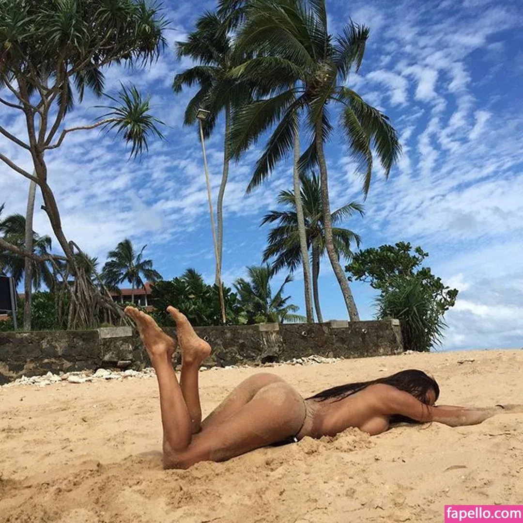 Viki odintcova / mavrinmag / viki_odintcova Onlyfans Photo Gallery 