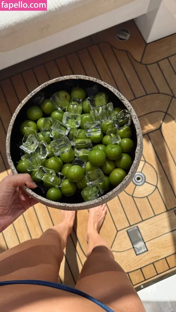 Viki odintcova / mavrinmag / viki_odintcova Onlyfans Photo Gallery 