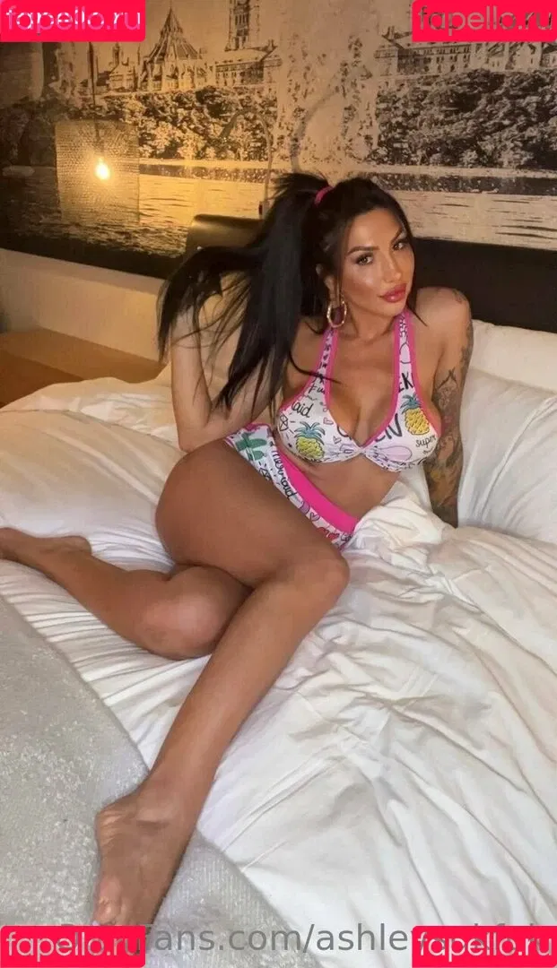 ashleysukfuk / valzzies Onlyfans Photo Gallery 