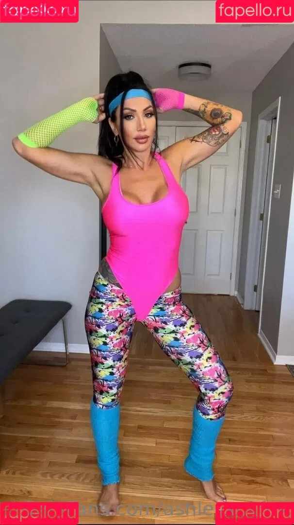 ashleysukfuk / valzzies Onlyfans Photo Gallery 