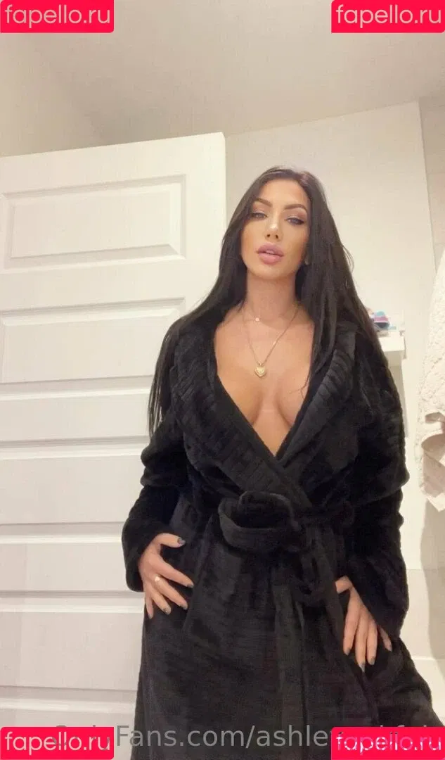 ashleysukfuk / valzzies Onlyfans Photo Gallery 