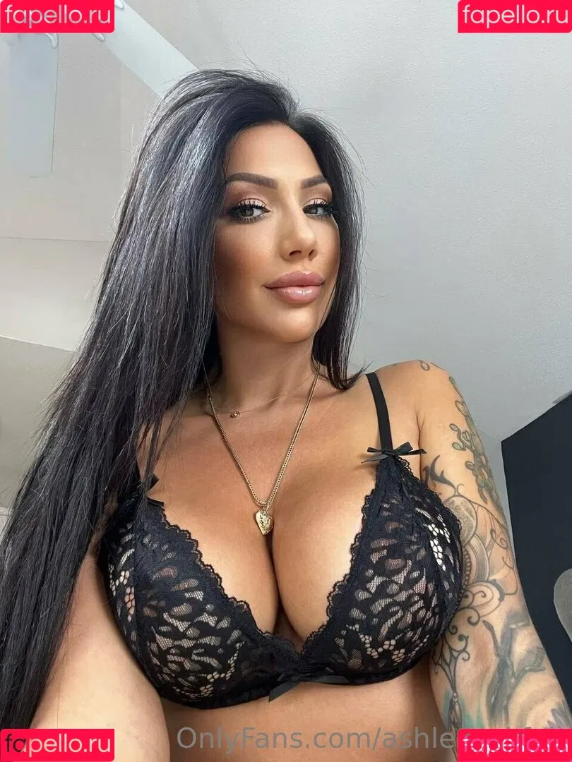 ashleysukfuk / valzzies Onlyfans Photo Gallery 