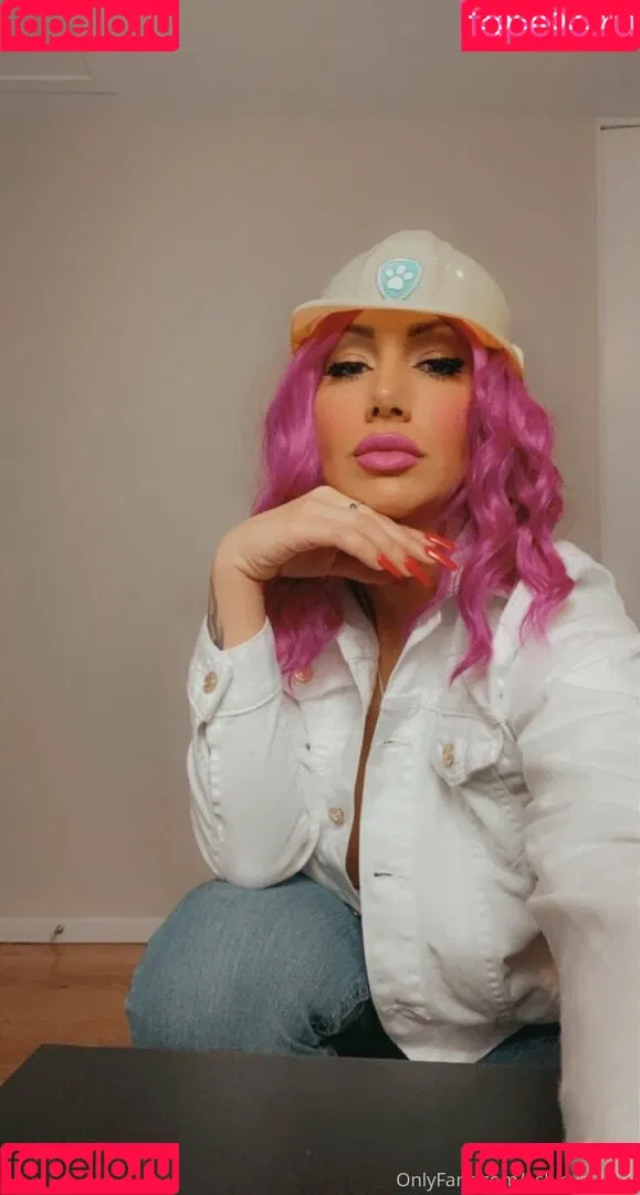 ashleysukfuk / valzzies Onlyfans Photo Gallery 