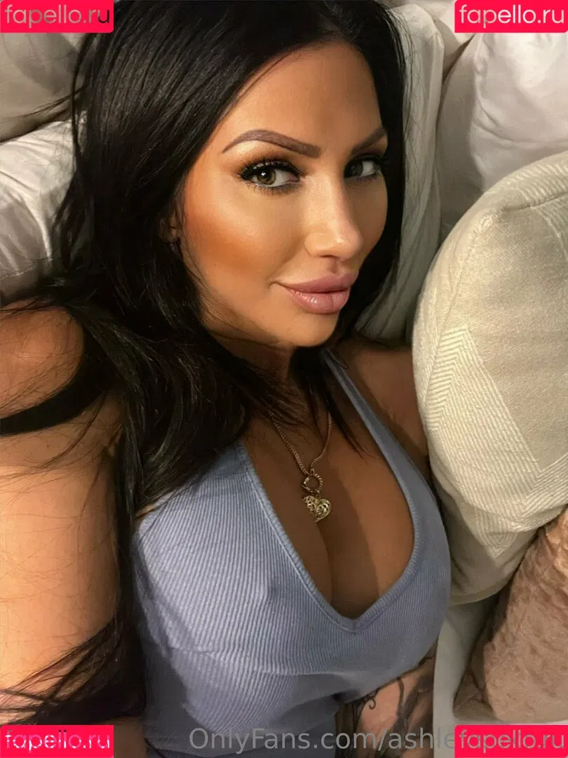 ashleysukfuk / valzzies Onlyfans Photo Gallery 