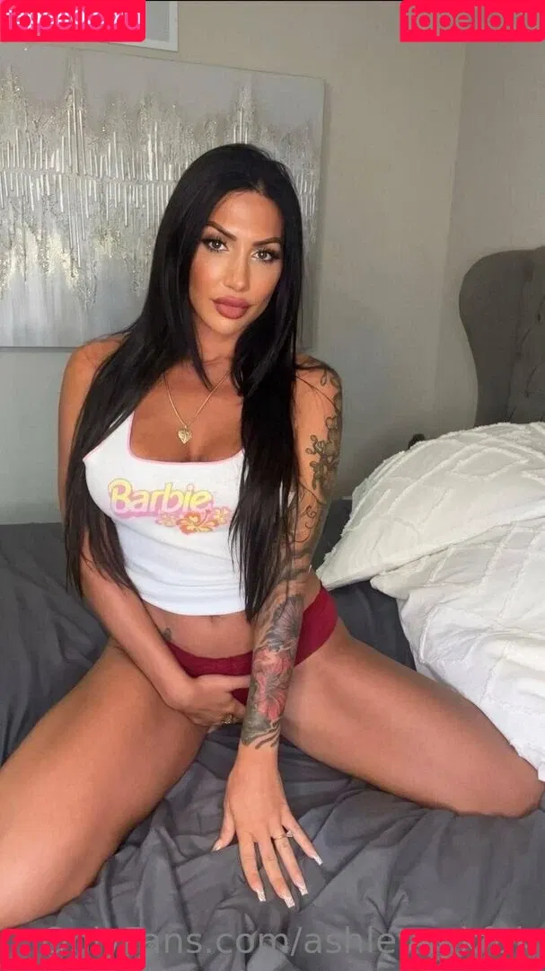 ashleysukfuk / valzzies Onlyfans Photo Gallery 