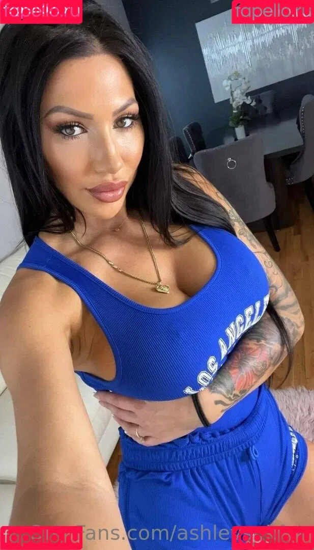 ashleysukfuk / valzzies Onlyfans Photo Gallery 