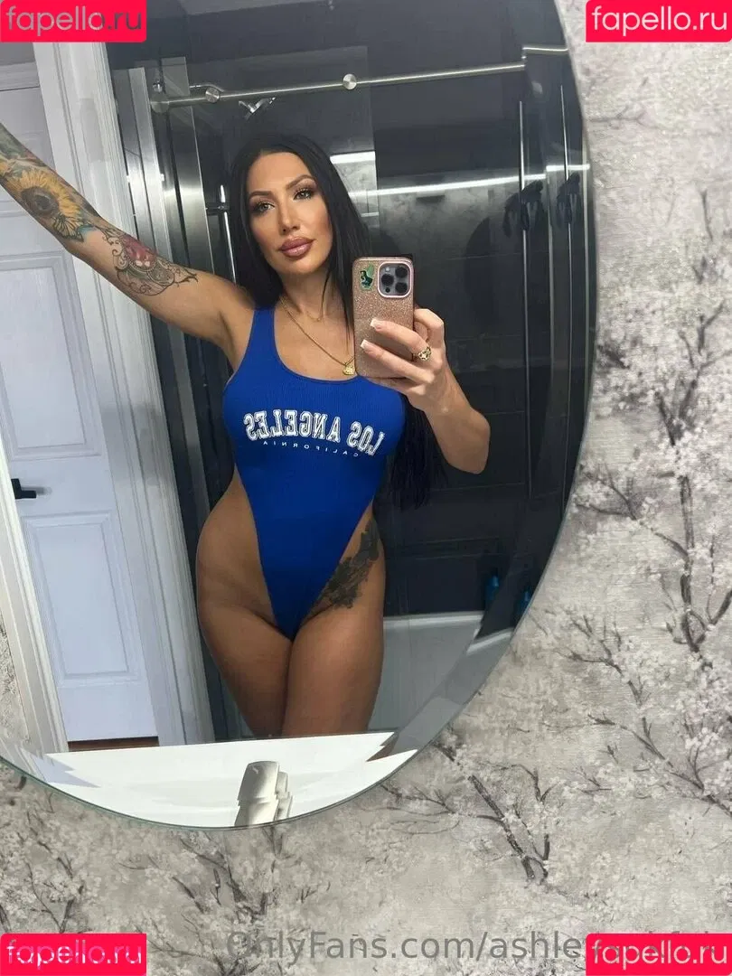 ashleysukfuk / valzzies Onlyfans Photo Gallery 
