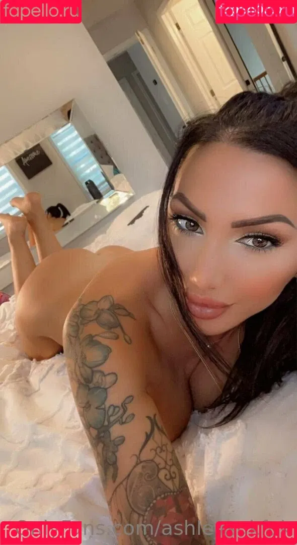ashleysukfuk / valzzies Onlyfans Photo Gallery 