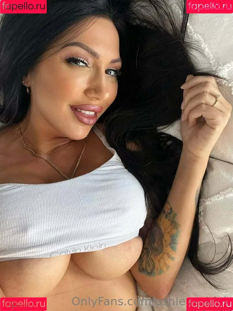 ashleysukfuk / valzzies Onlyfans Photo Gallery 