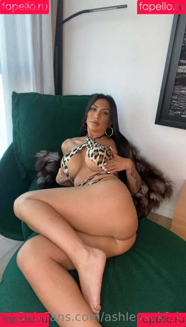 ashleysukfuk / valzzies Onlyfans Photo Gallery 