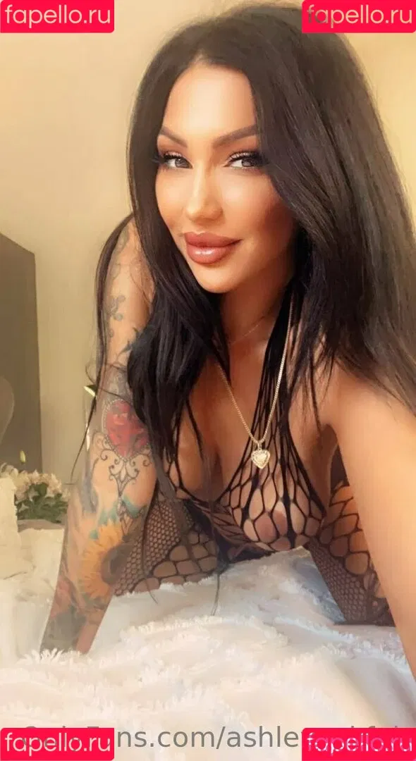 ashleysukfuk / valzzies Onlyfans Photo Gallery 