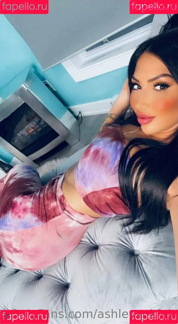 ashleysukfuk / valzzies Onlyfans Photo Gallery 