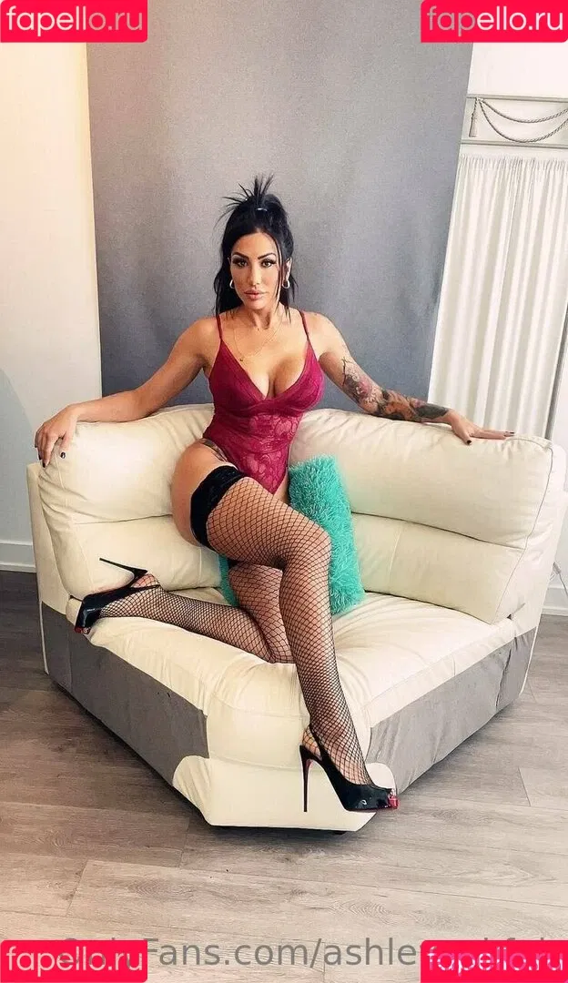 ashleysukfuk / valzzies Onlyfans Photo Gallery 