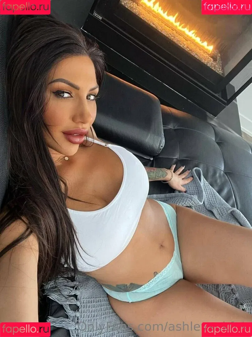 ashleysukfuk / valzzies Onlyfans Photo Gallery 