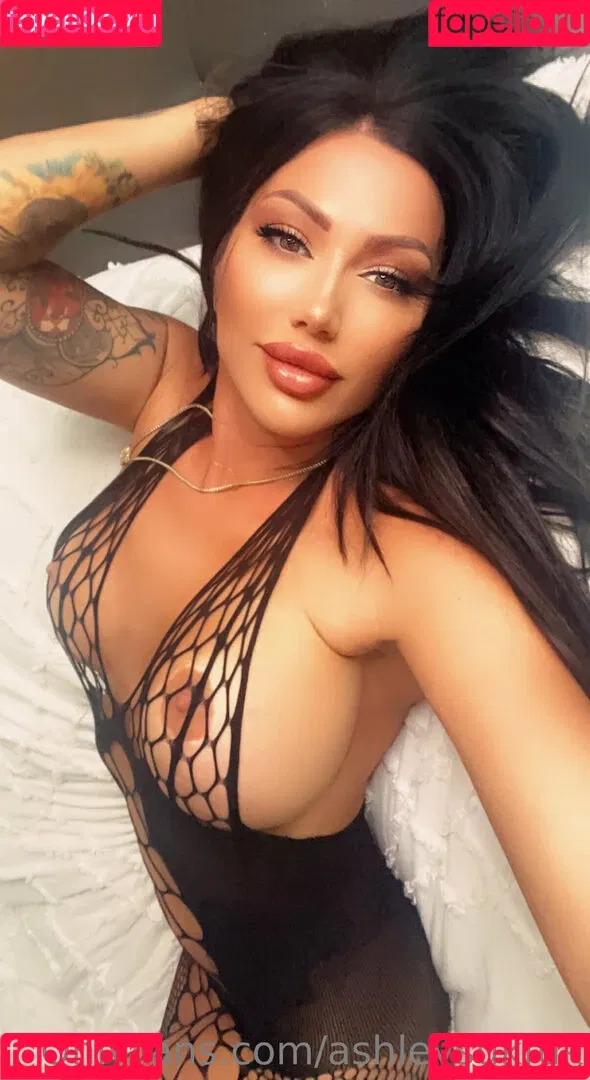 ashleysukfuk / valzzies Onlyfans Photo Gallery 
