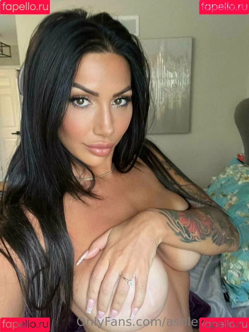 ashleysukfuk / valzzies Onlyfans Photo Gallery 