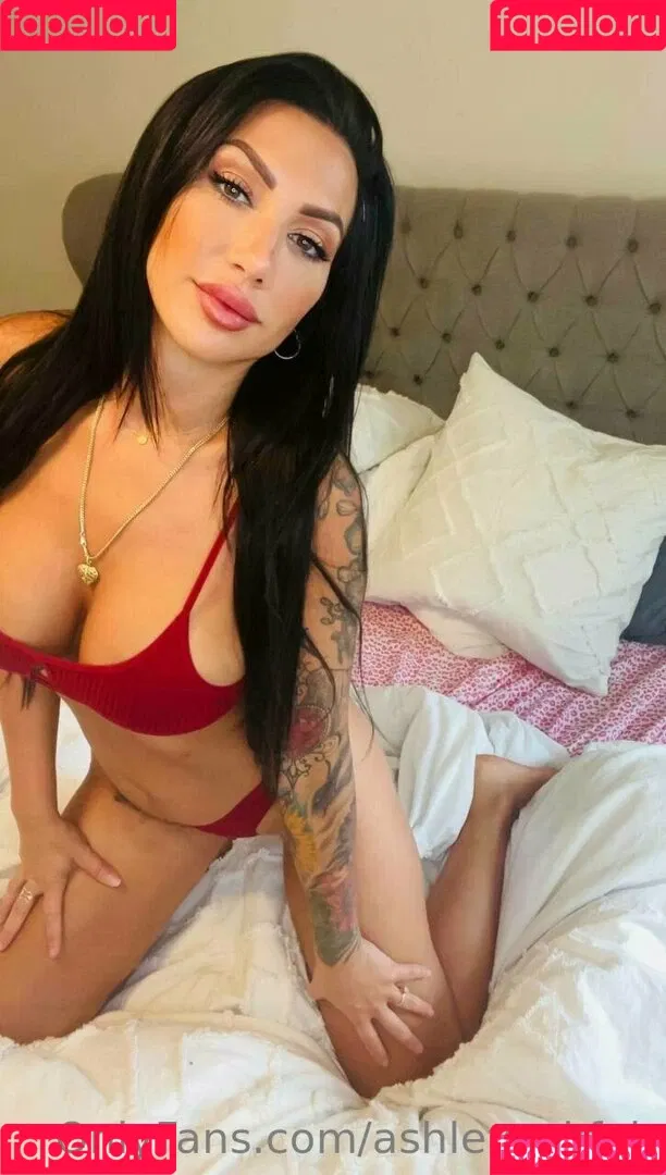 ashleysukfuk / valzzies Onlyfans Photo Gallery 