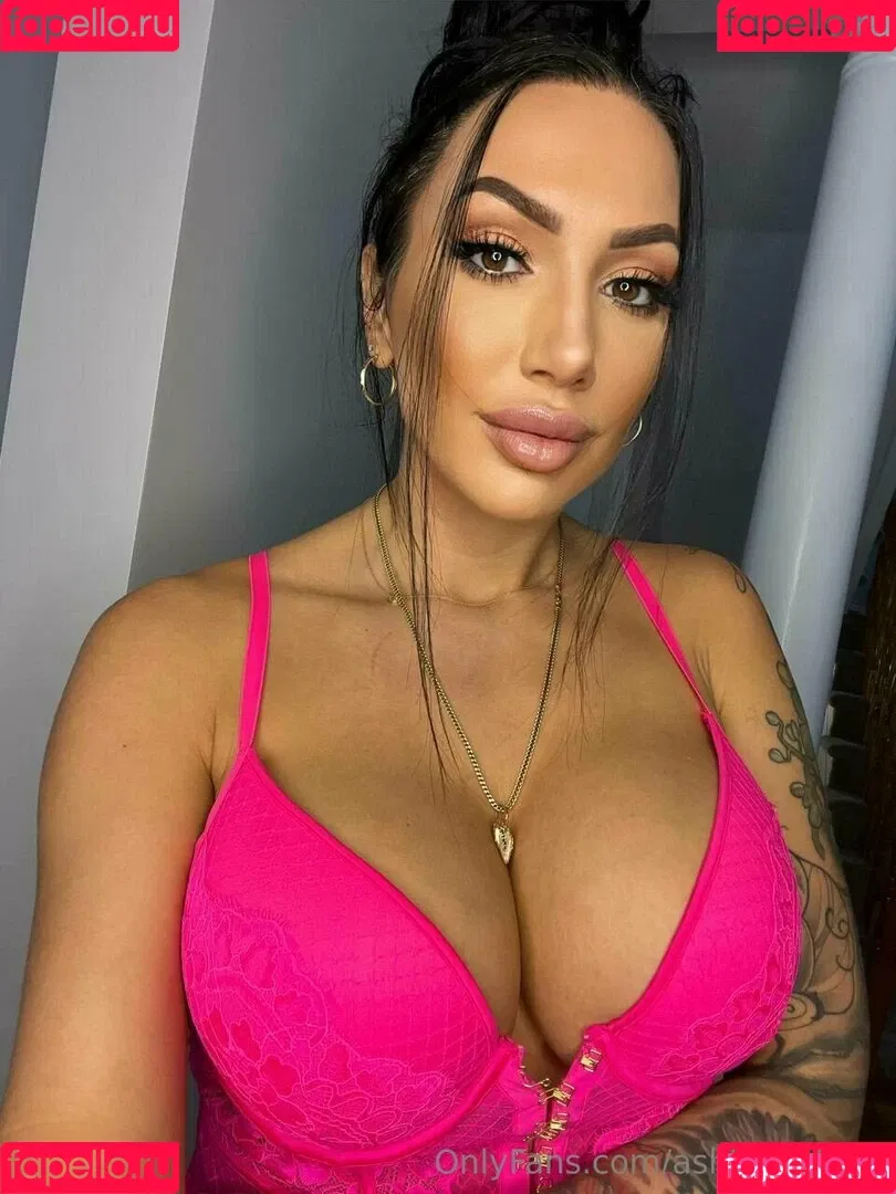 ashleysukfuk / valzzies Onlyfans Photo Gallery 