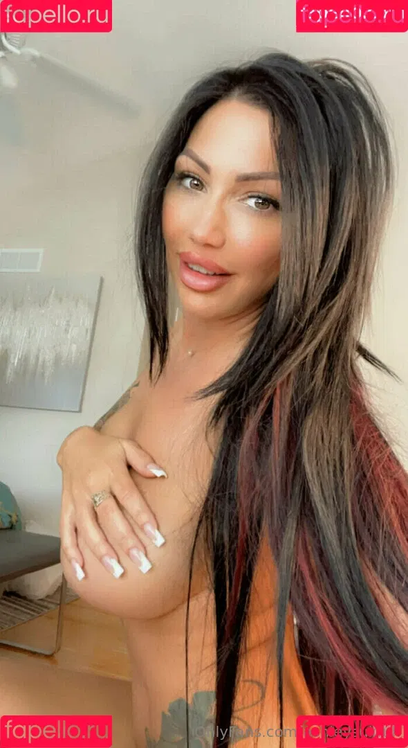 ashleysukfuk / valzzies Onlyfans Photo Gallery 