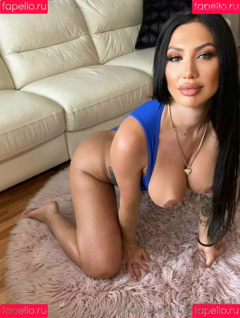 ashleysukfuk / valzzies Onlyfans Photo Gallery 