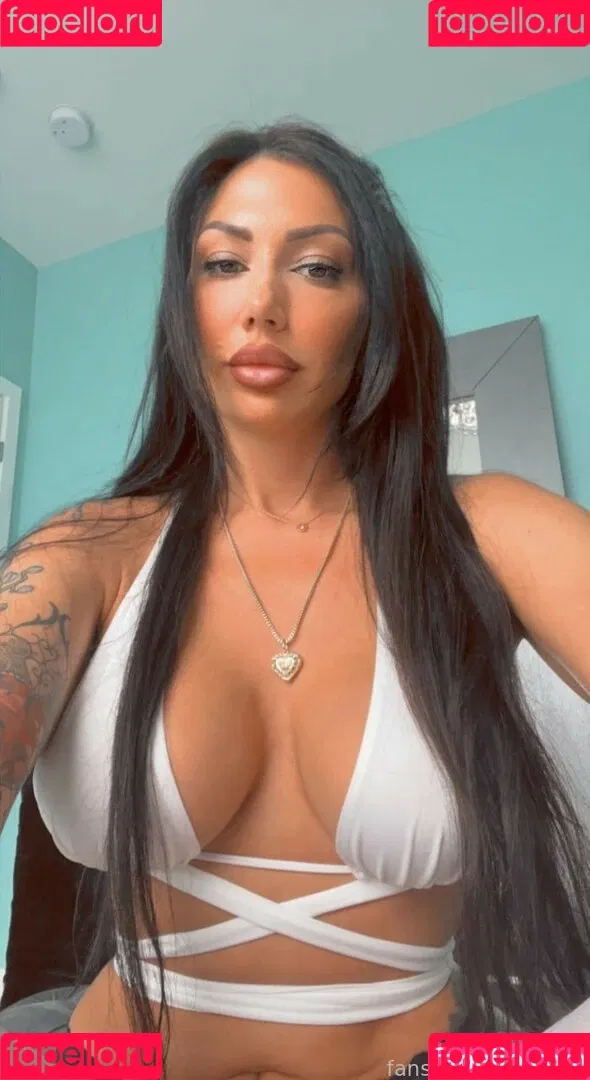 ashleysukfuk / valzzies Onlyfans Photo Gallery 