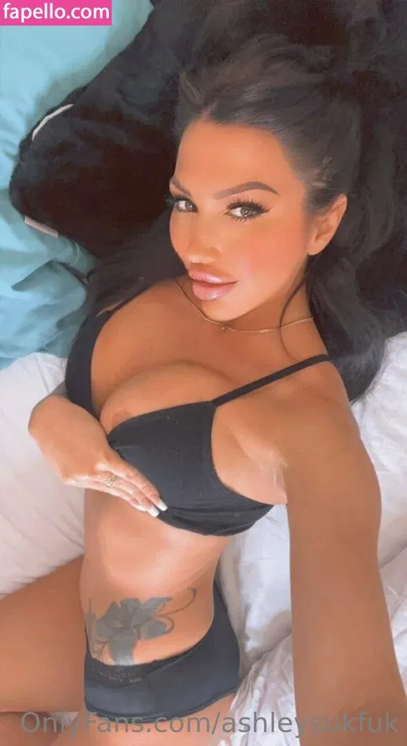 ashleysukfuk / valzzies Onlyfans Photo Gallery 