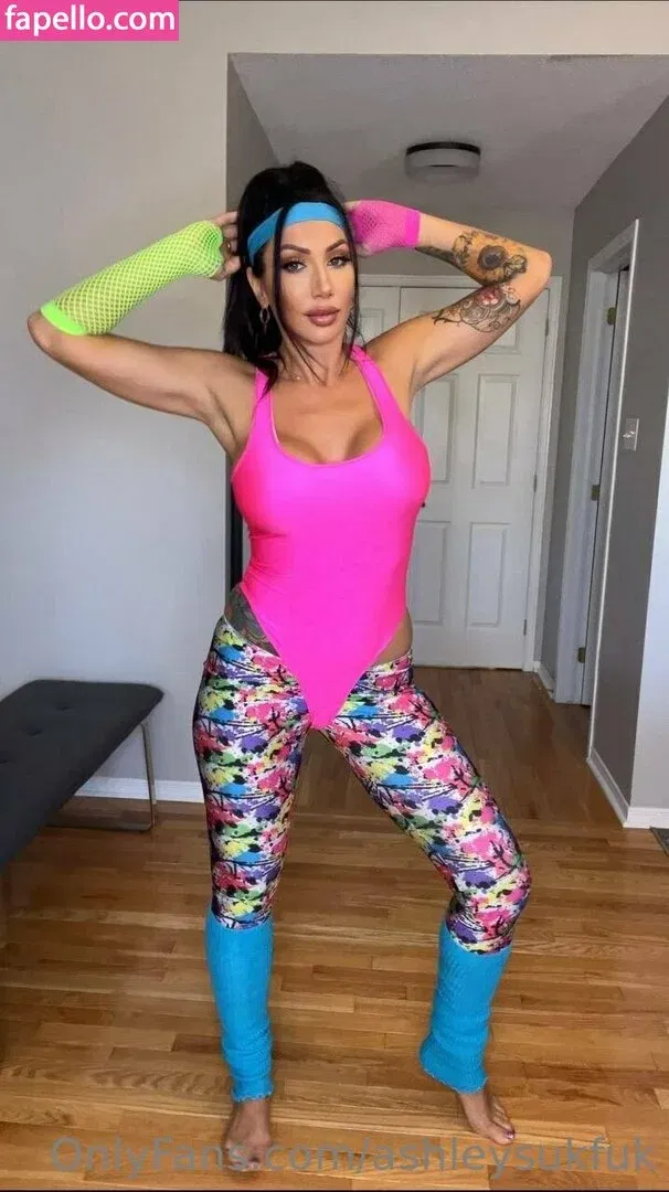 ashleysukfuk / valzzies Onlyfans Photo Gallery 