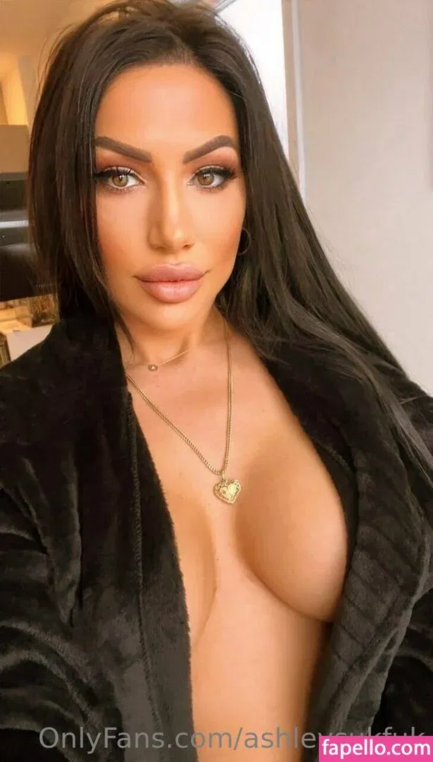 ashleysukfuk / valzzies Onlyfans Photo Gallery 