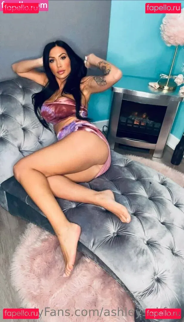 ashleysukfuk / valzzies Onlyfans Photo Gallery 
