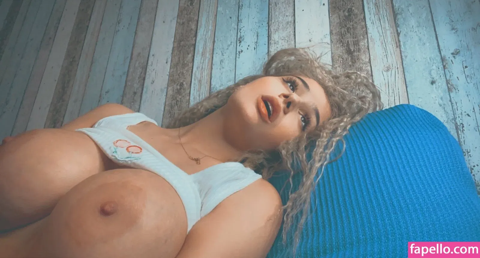 JuliaTicaOfficial / Juliatica / iuliatica Onlyfans Photo Gallery 